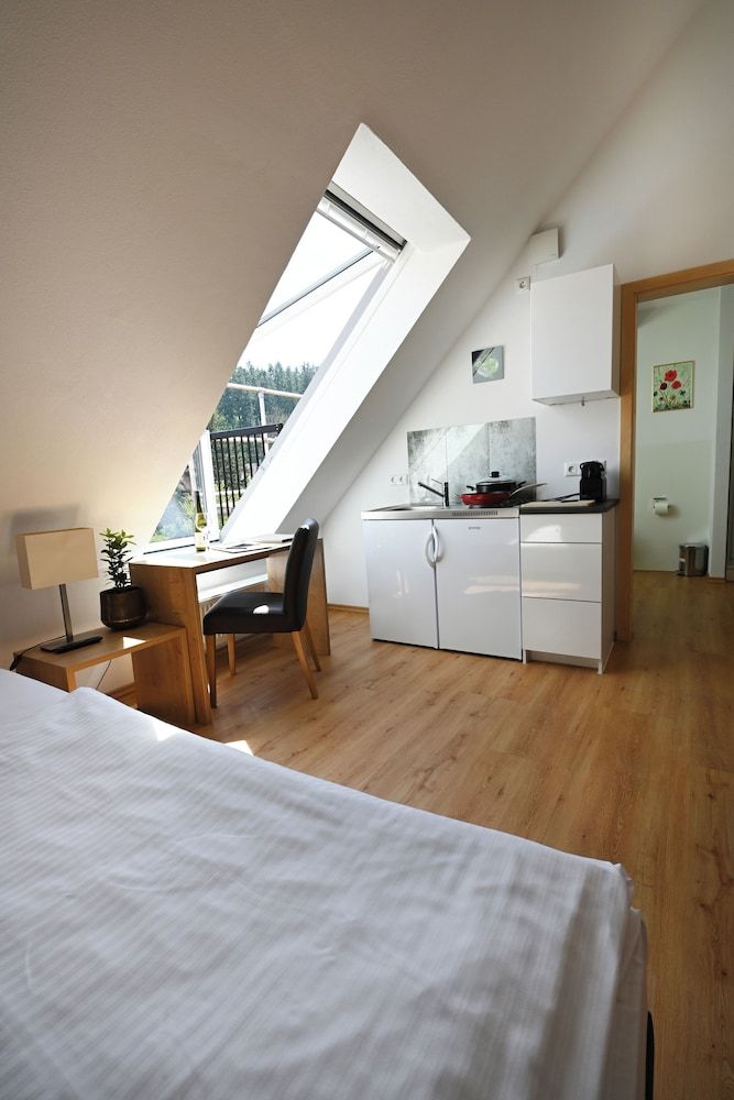 Gasthaus Landbrecht Comfort Single Room, Non Smoking, Kitchenette 3