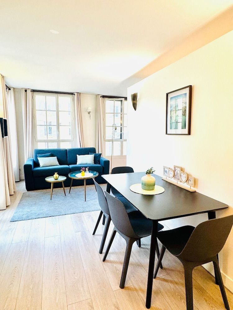 Le Logis Versaillais Deluxe Apartment 6