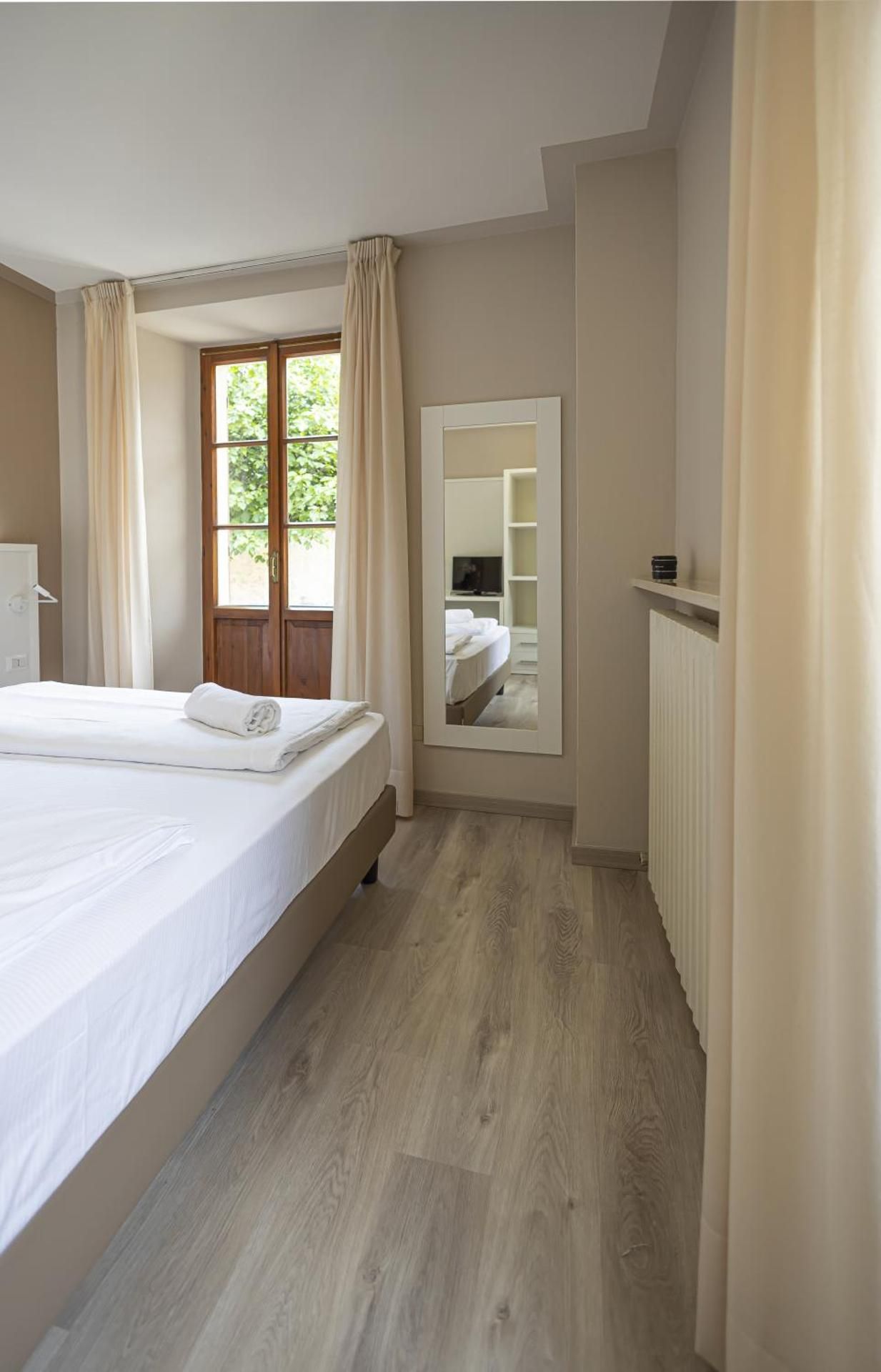Superior Triple Room with Lake View