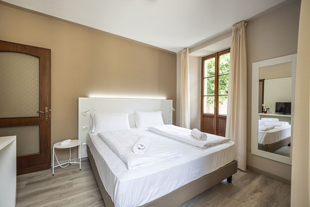 Classic Double or Twin Room