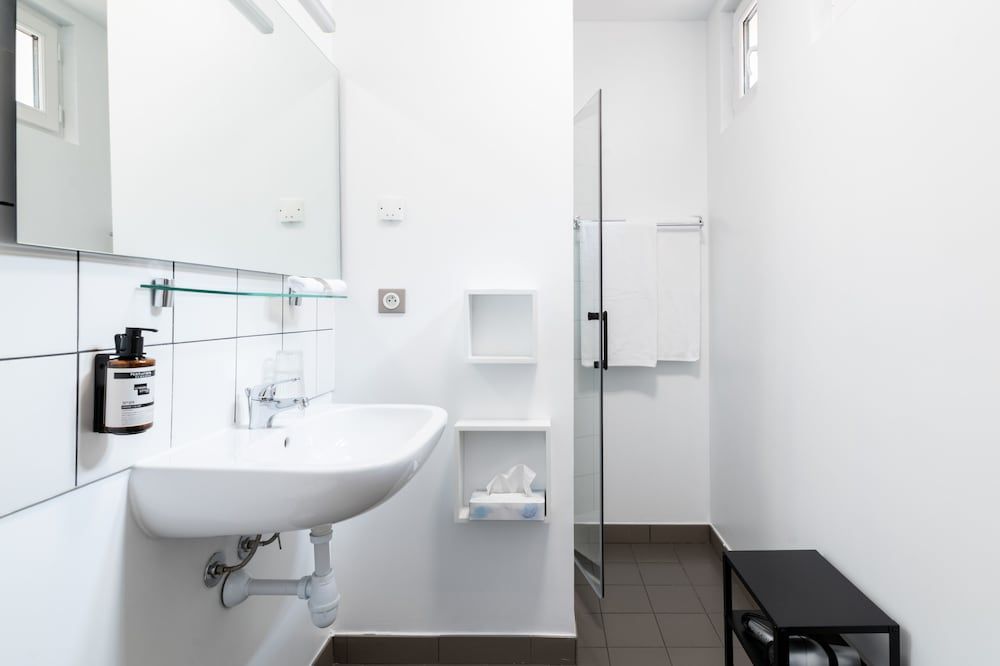 Urban Style Biarritz Hôtel du Relais Comfort Double Room 6