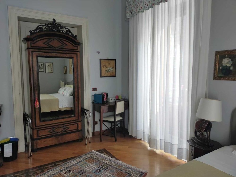 B&B Crociferi Catania Double Room, Balcony (External Private Bathroom) 27