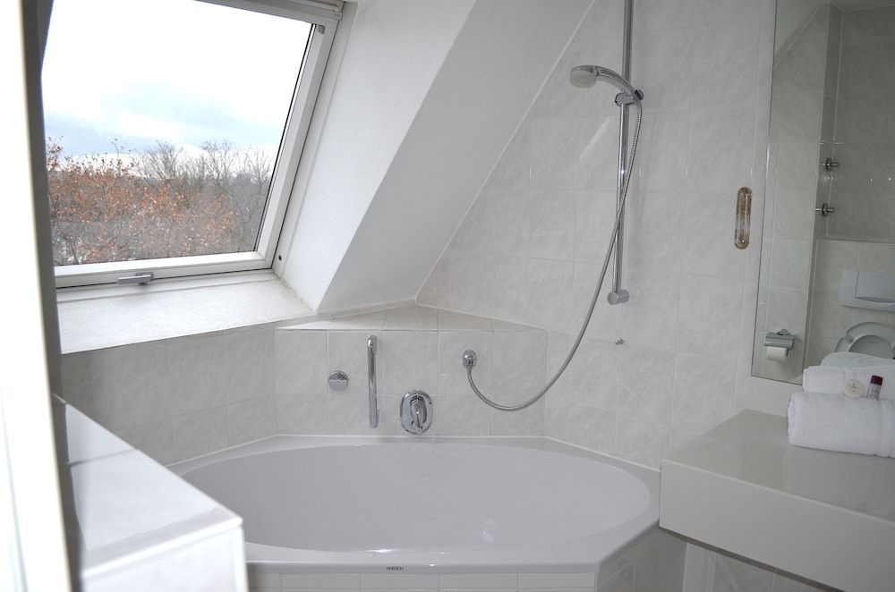 Hotel Weber Double or Twin Room 8