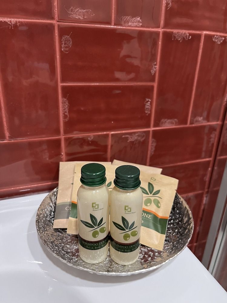 Apartment Hotel Marchesini Classic Double or Twin Room (14) 8