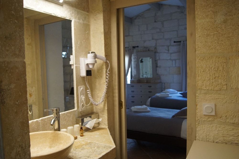 Hôtel La Muette Family Room 4