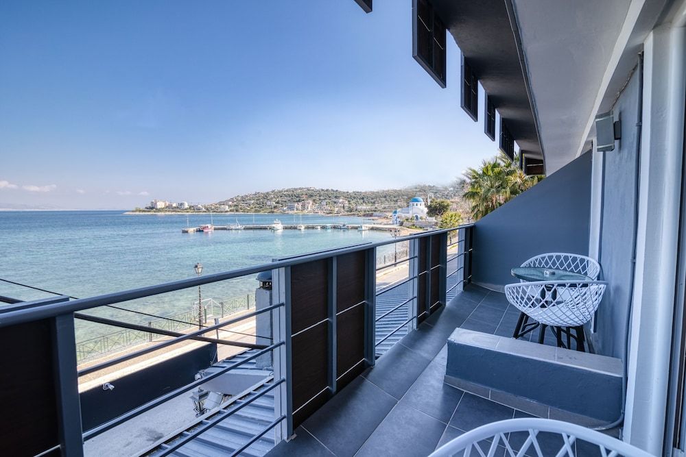 Votsalakia Hotel & Luxury Apartments Classic Triple Room 11