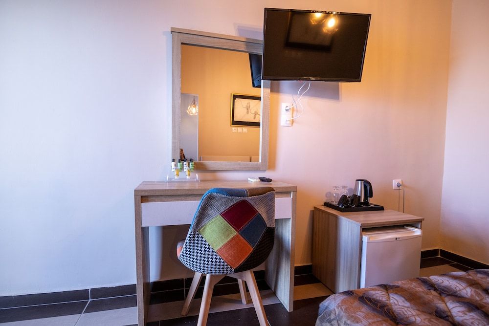 Votsalakia Hotel & Luxury Apartments Classic Triple Room 16