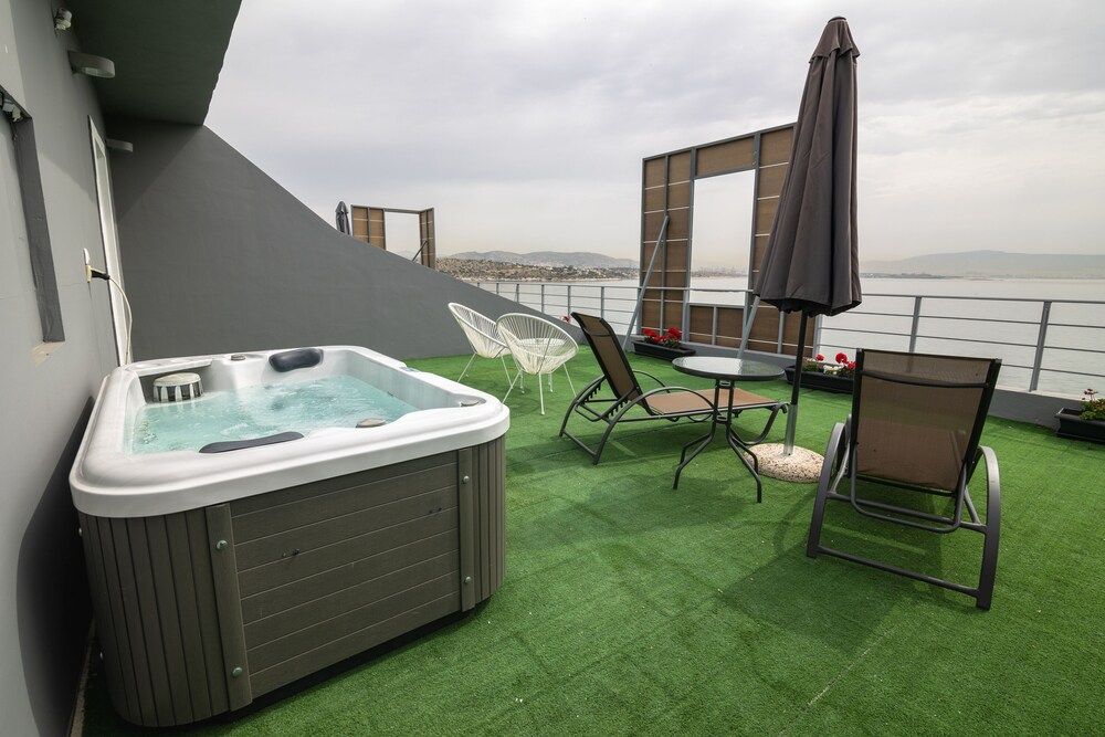 Votsalakia Hotel & Luxury Apartments Deluxe Penthouse, Beach View 16