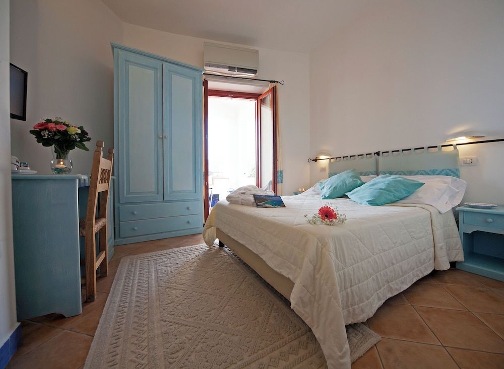 Superior Room - Sea View - LIVING BALCONY