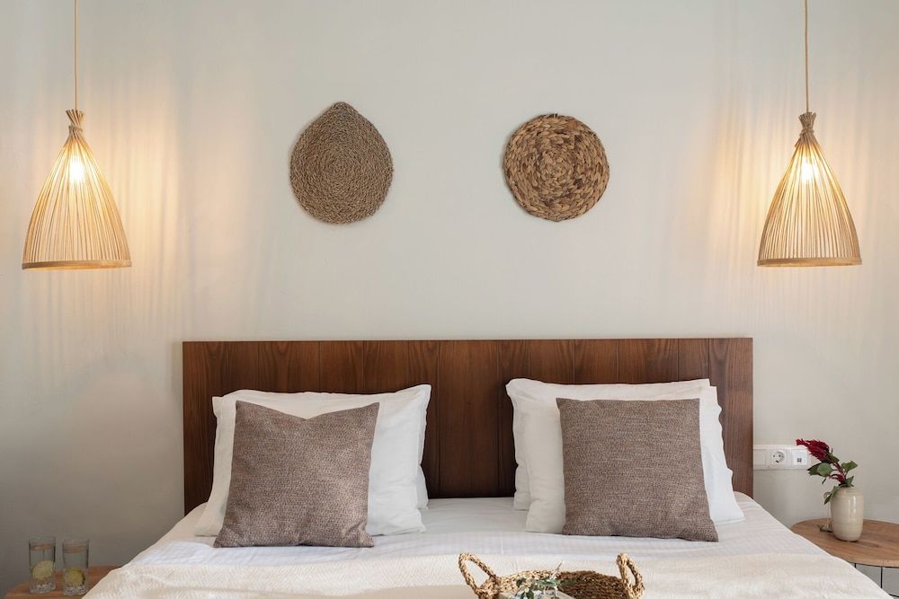 Classic Triple Room (AYLA)