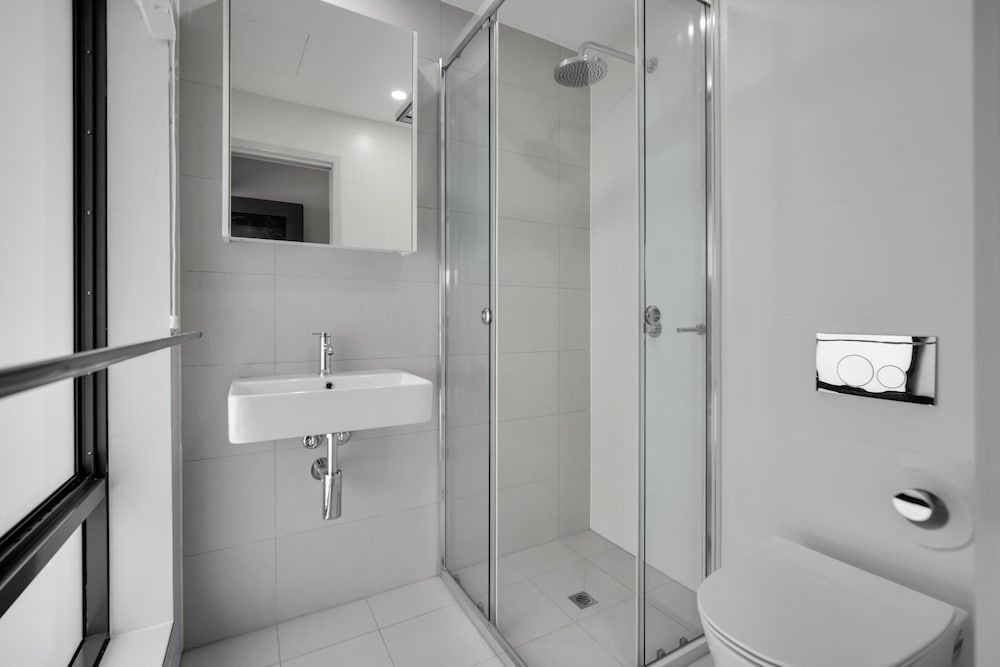 Belmoral Corporate Suites Deluxe Studio 9