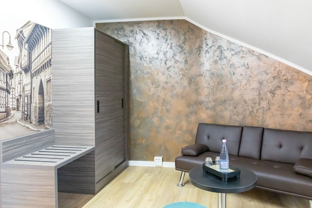 Central Hotel & Lounge Adult Only Comfort Suite 9