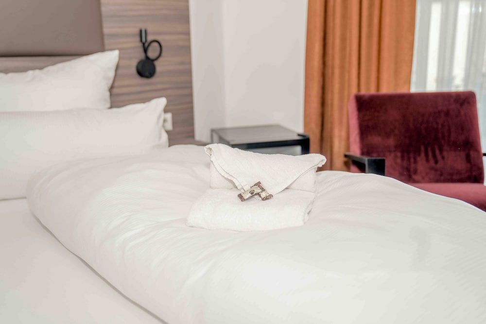 Central Hotel & Lounge Adult Only Comfort Double Room 5