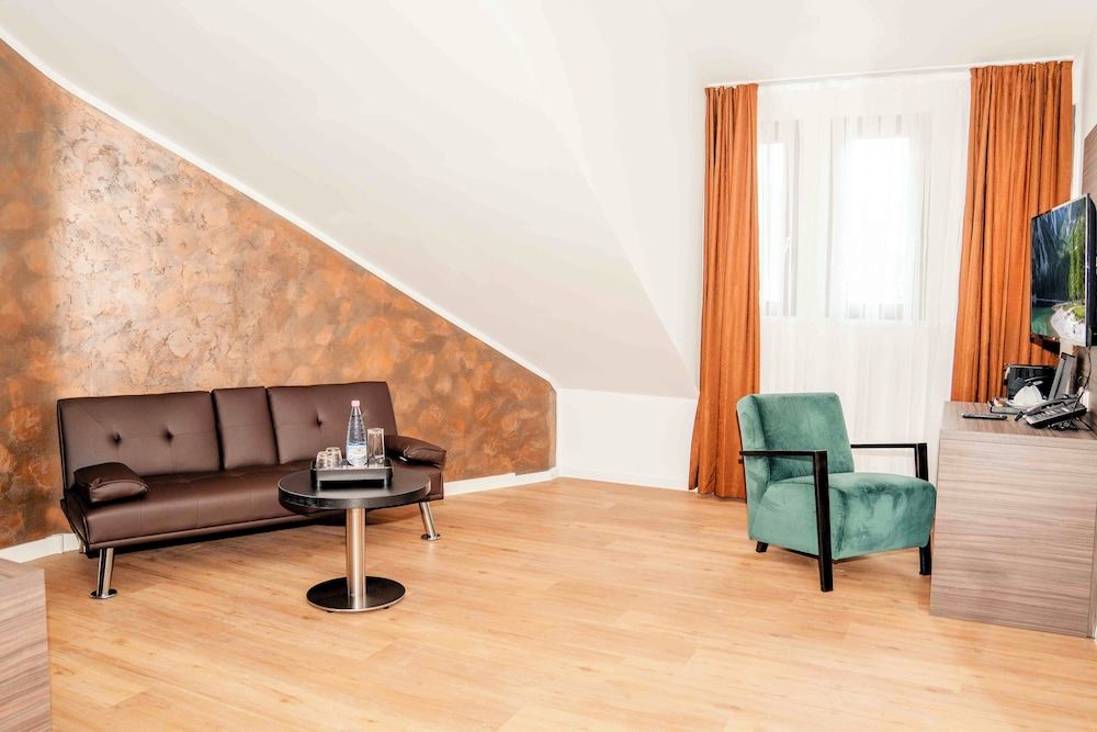 Central Hotel & Lounge Adult Only Comfort Suite 12