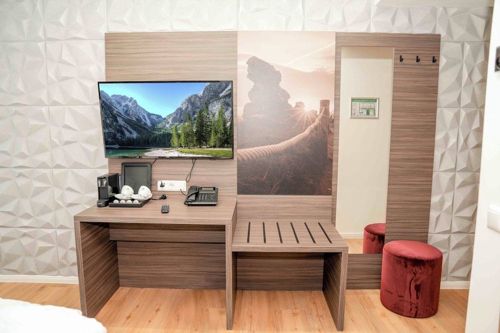 Central Hotel & Lounge Adult Only Comfort Double Room 22