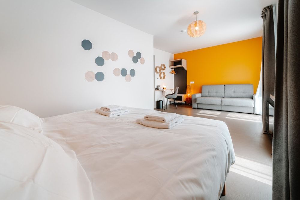 Beelodge Hôtel Blois Centre Family Room 2