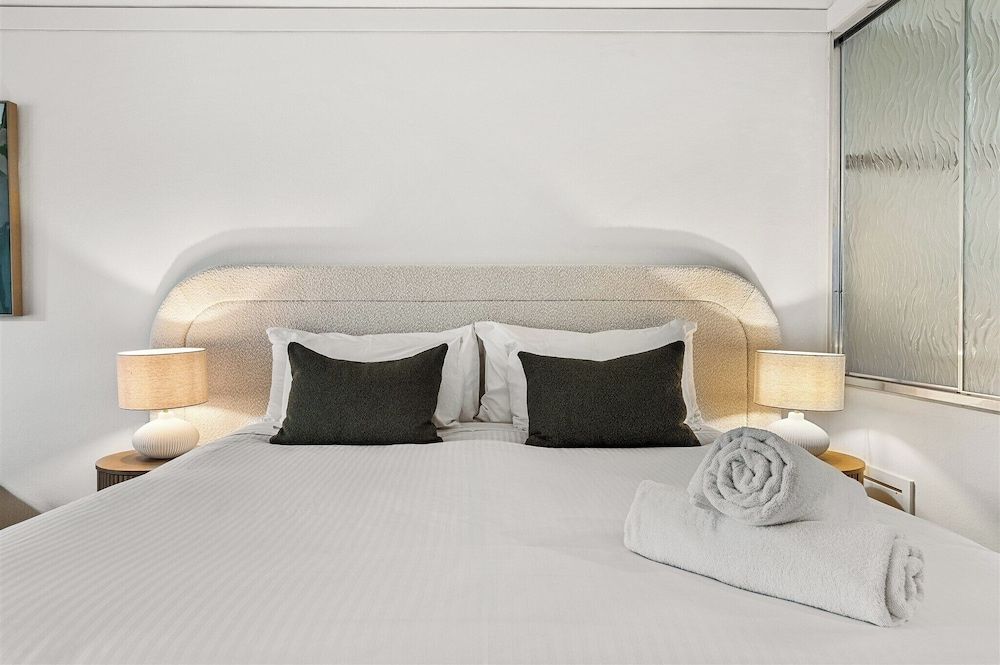 Heritage Trail Lodge Margaret River Luxury Spa Suite, Balcony - accessible by 1 flight of stairs 4