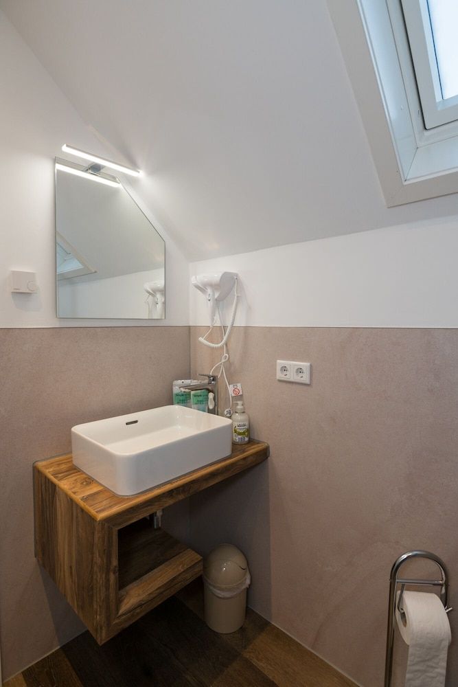 ROCA Restaurant & Hotel Standard Double Room, Balcony 13