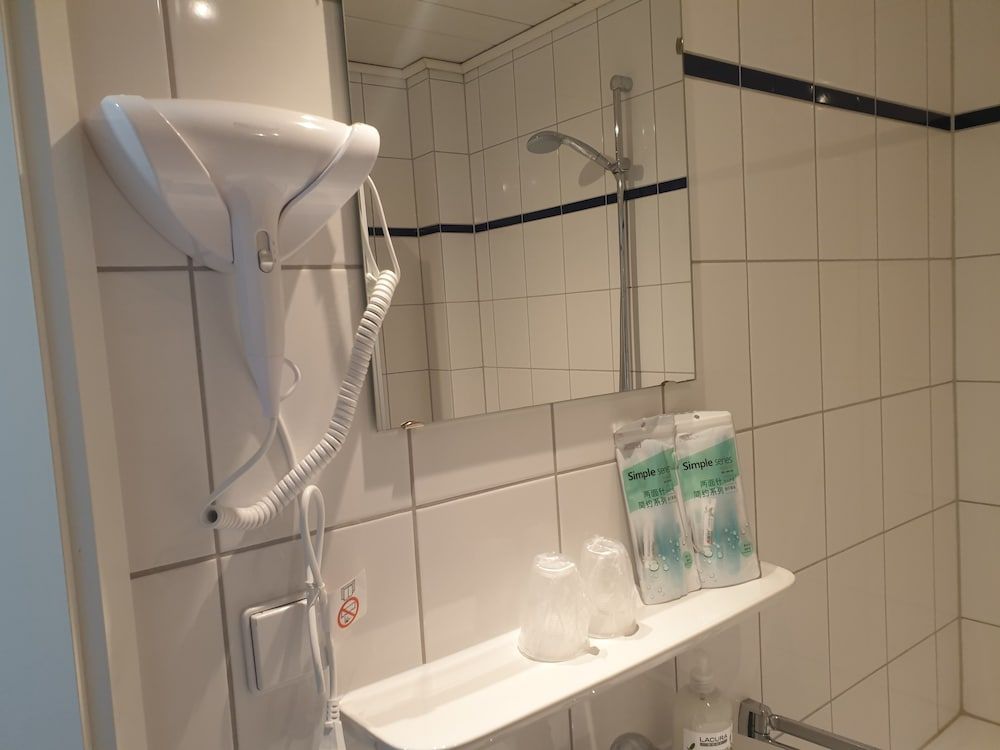 ROCA Restaurant & Hotel Deluxe Double Room, Bathtub 21