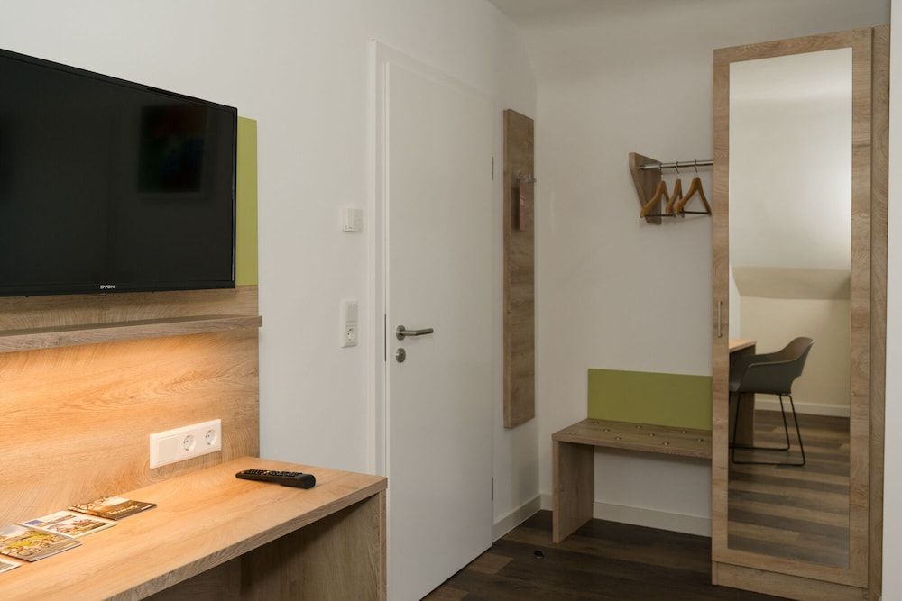 ROCA Restaurant & Hotel Deluxe Double Room, Bathtub 36