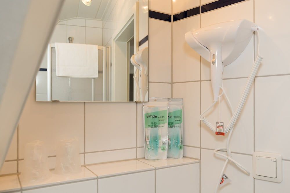 ROCA Restaurant & Hotel Deluxe Double Room, Bathtub 27