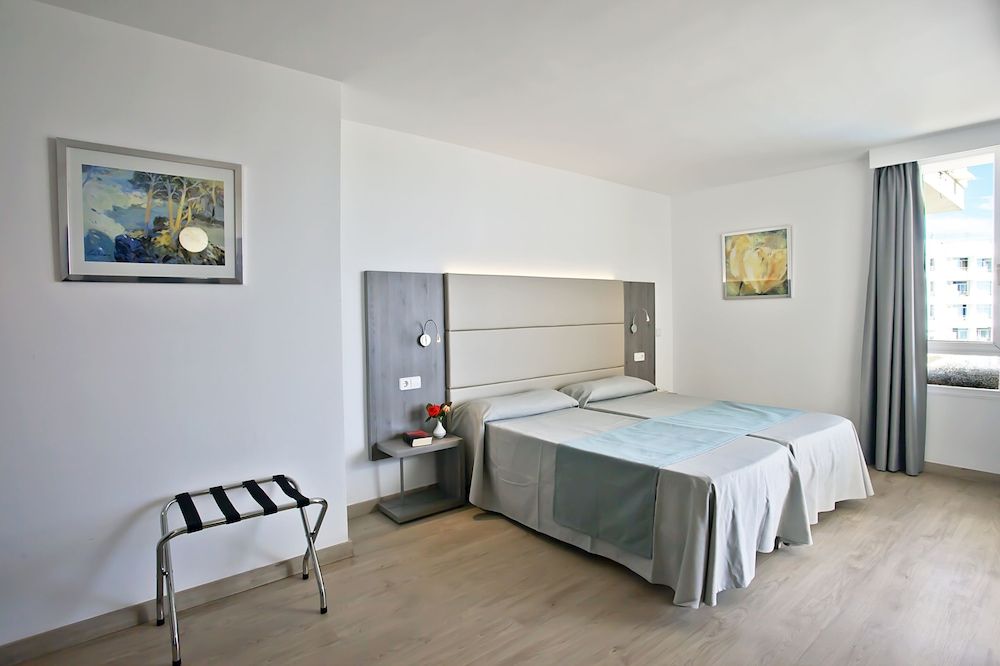 Classic Twin Room, Balcony