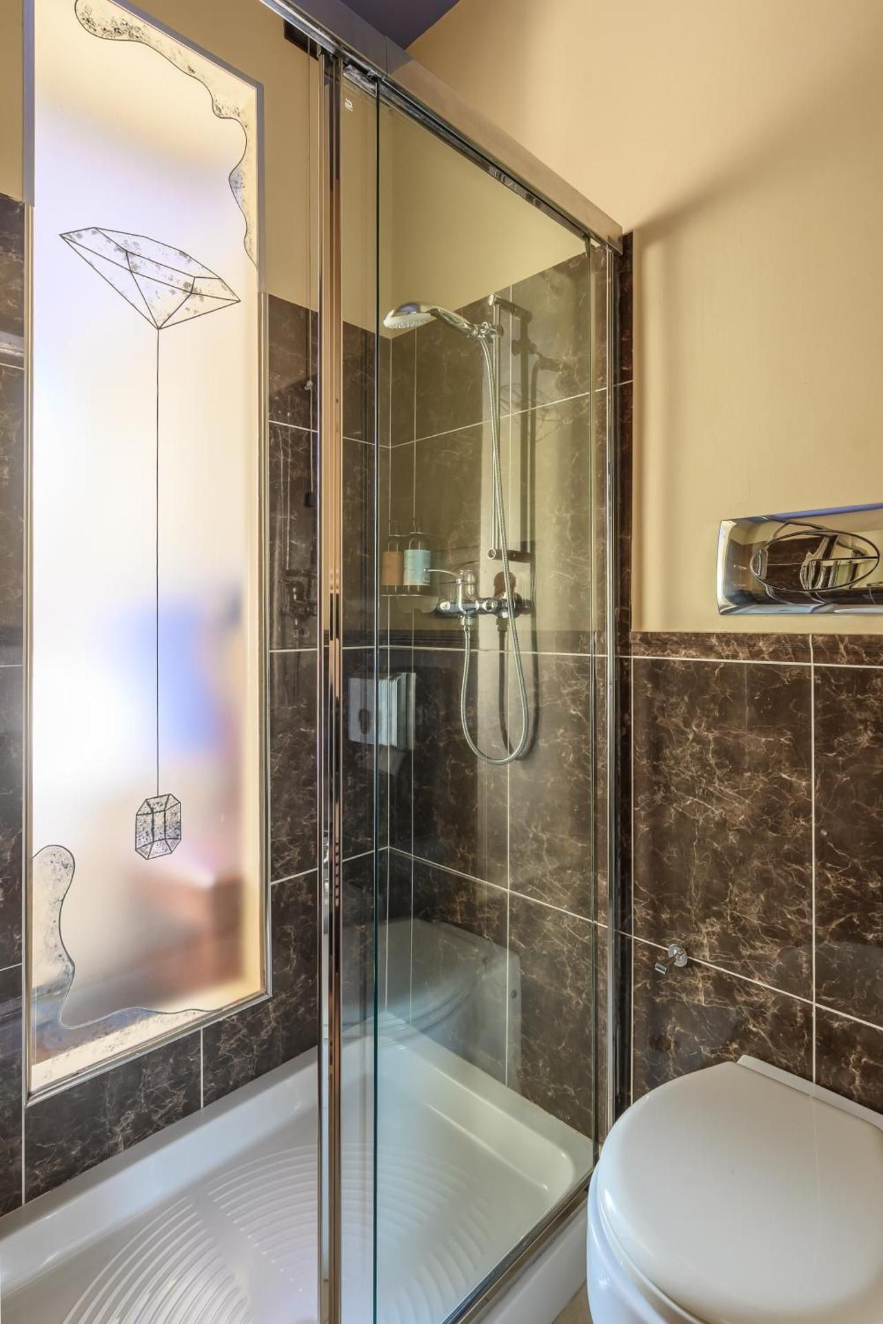 Diamantino Town House Double or Twin Room with View