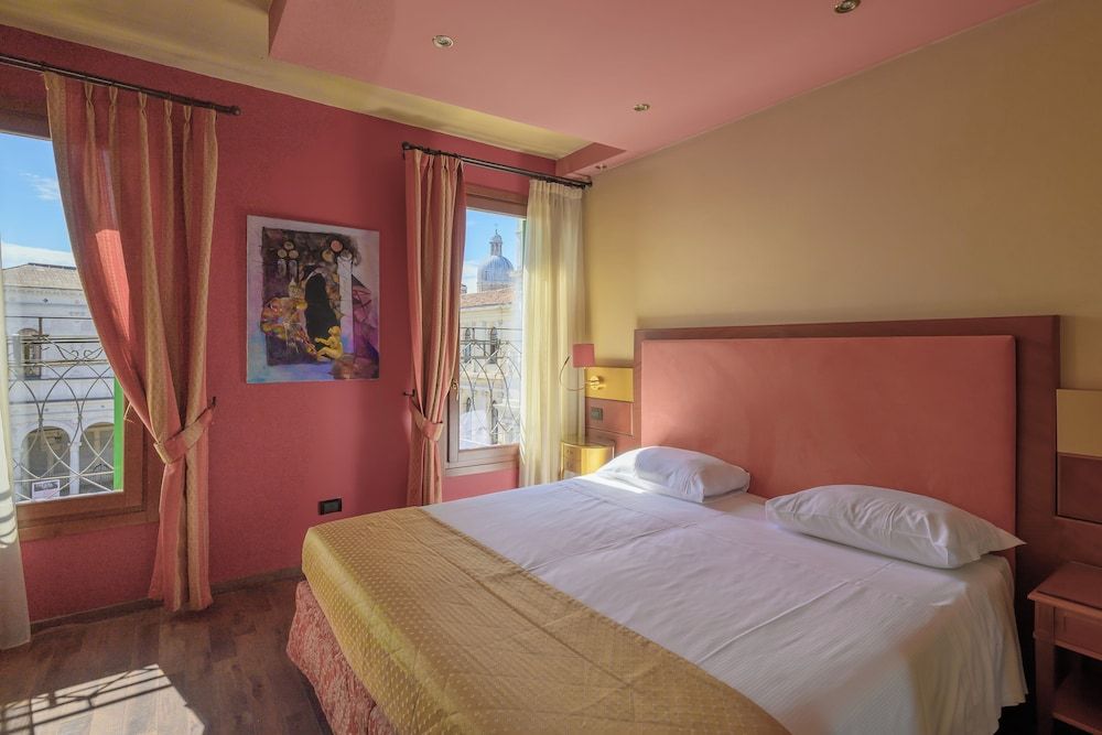 Diamantino Town House