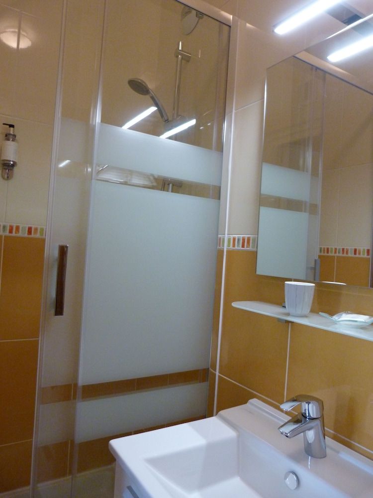 Hôtel Le Bretagne Superior Double Room 9