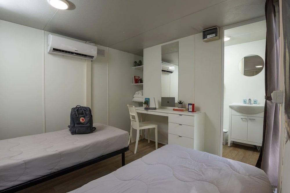 hu Firenze Certosa camping in town Standard Bungalow 6