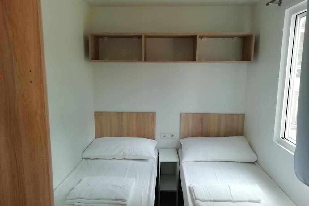 hu Firenze Certosa camping in town Superior Bungalow