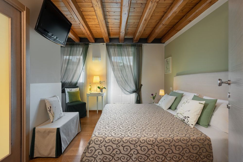 Hotel Rovere Standard Double Room 2