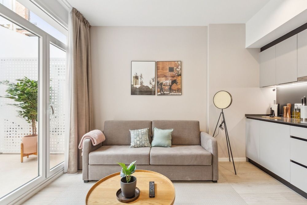 Limehome Valencia Calle de Cadiz One-Bedroom Apartment with terrace 10
