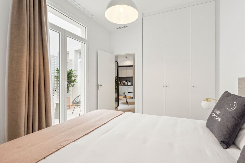 Limehome Valencia Calle de Cadiz One-Bedroom Apartment with terrace 2