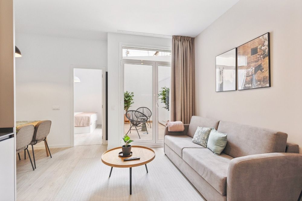 Limehome Valencia Calle de Cadiz One-Bedroom Apartment with terrace 9