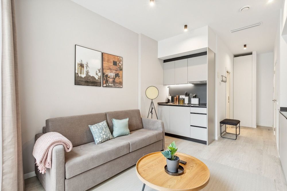 Limehome Valencia Calle de Cadiz One-Bedroom Apartment with terrace 11