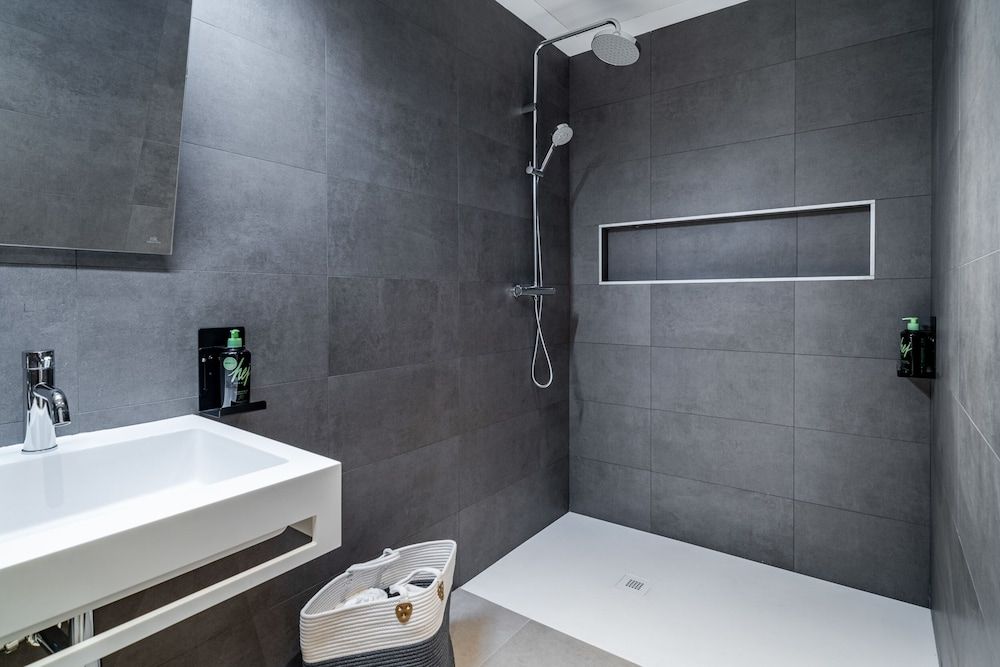 Limehome Sevilla Ronda de Capuchinos Studio - disability access 5