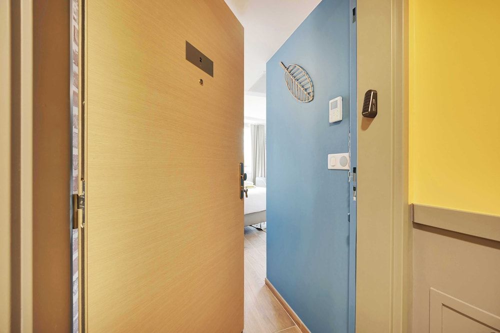 Résidence du Parc Vanves Comfort Apartment, City View 6