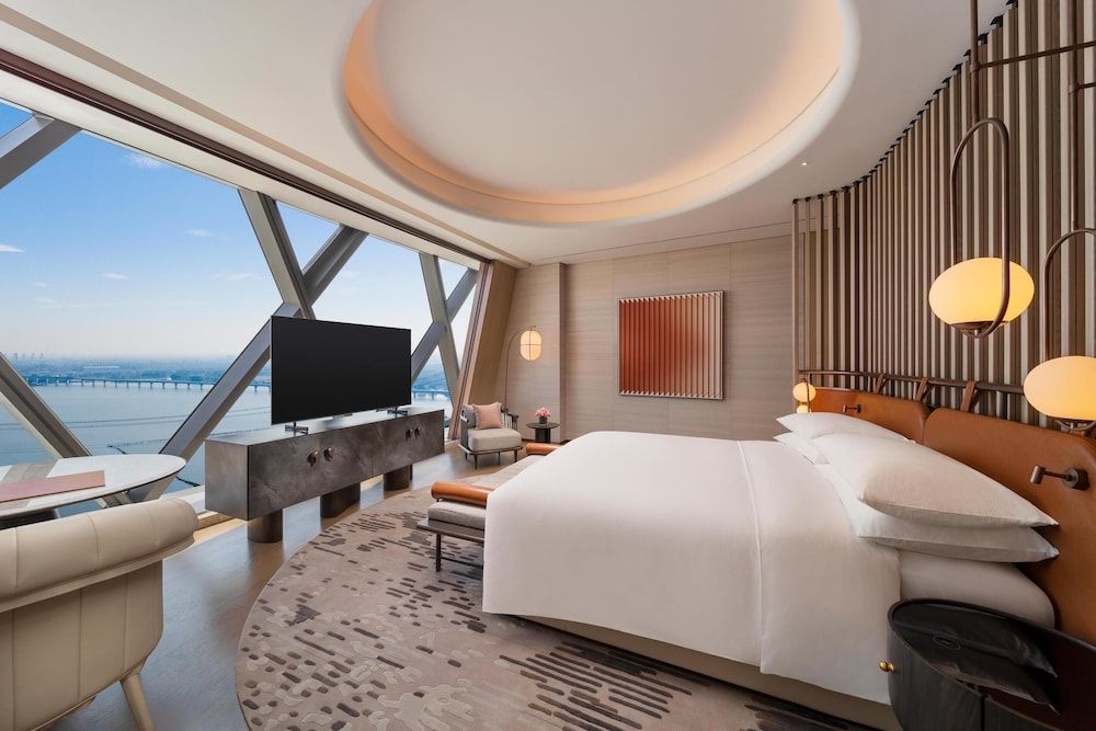 Hilton Huzhou Nanxun Presidential Suite, 1 King Bed