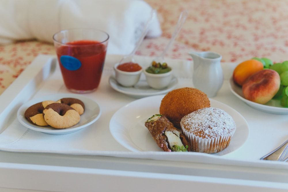 Room Service - Dining