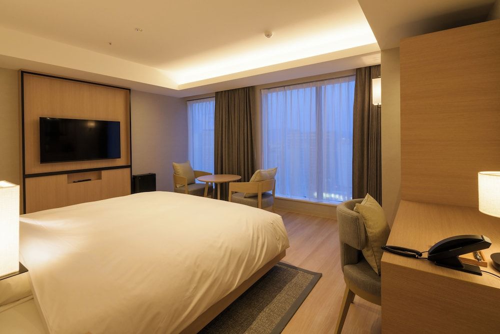 Classic Room, 1 King Bed, Non Smoking