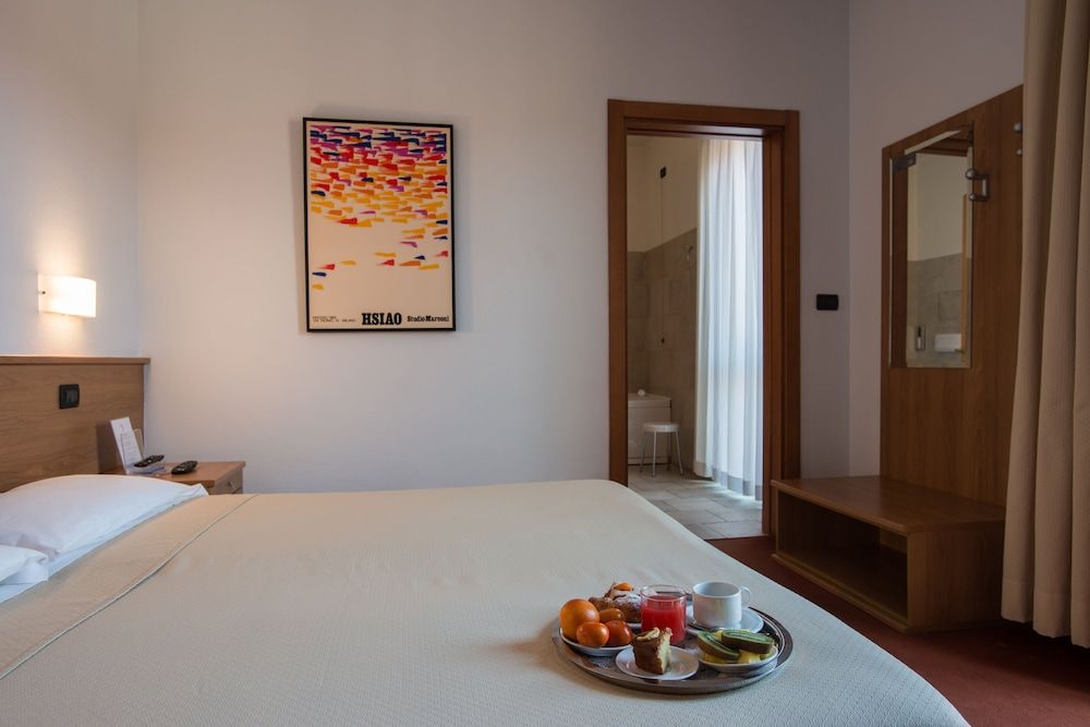 Hotel Lux Standard Double or Twin Room 5