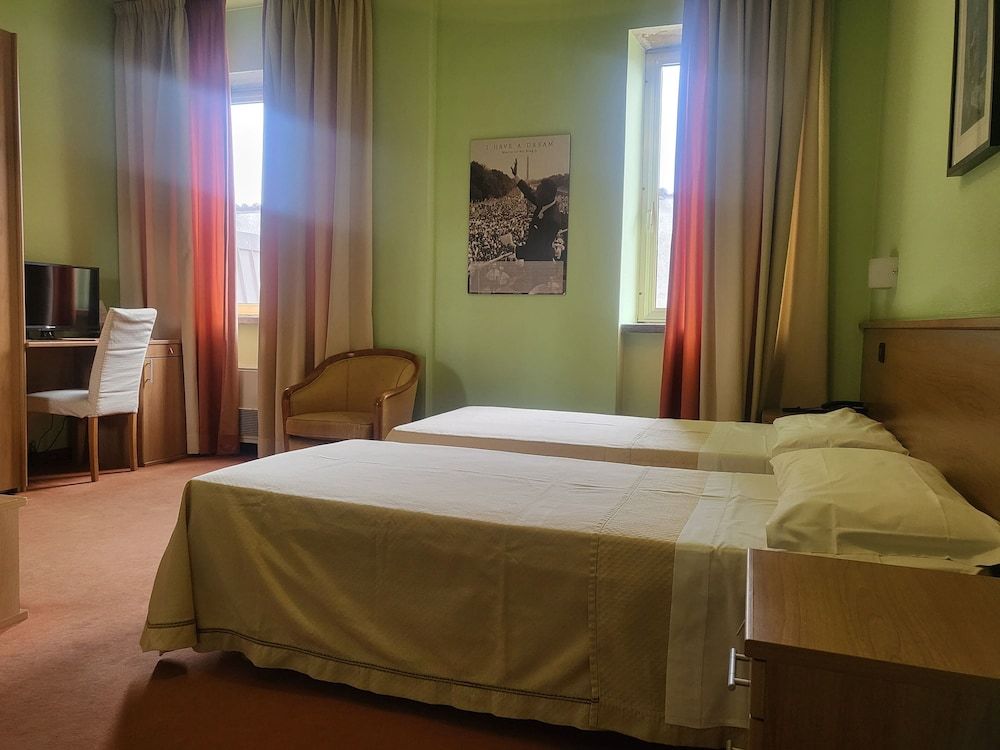 Hotel Lux Standard Double or Twin Room 6