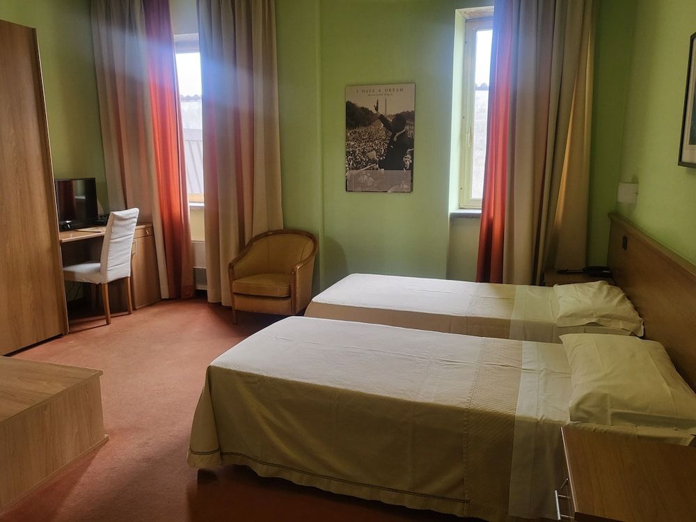 Hotel Lux Standard Double or Twin Room 4