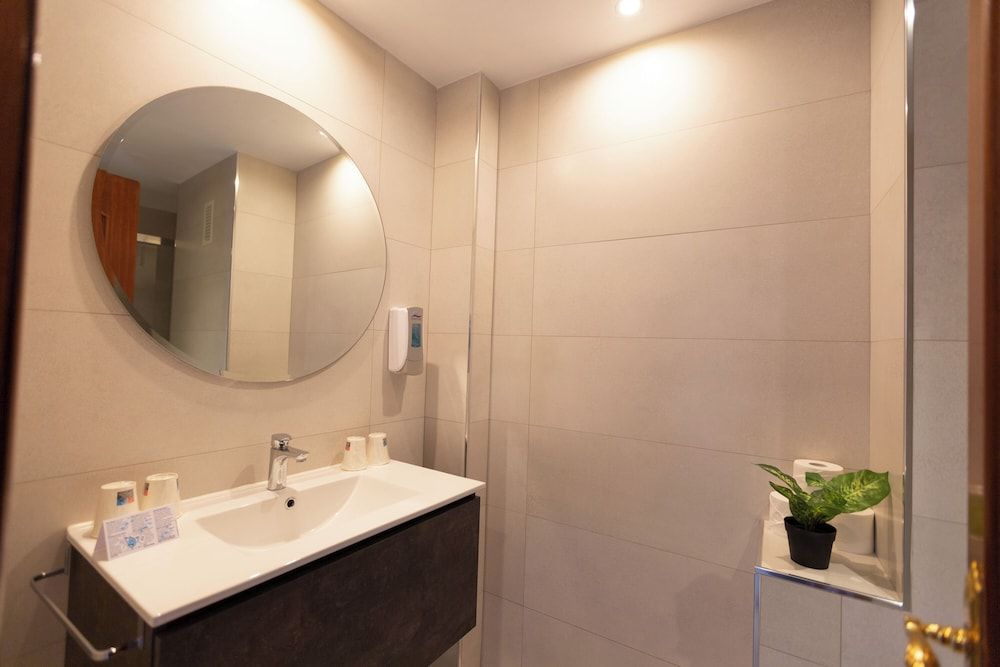 Hotel Mediterráneo by Croma Panoramic Suite, Sea View 6