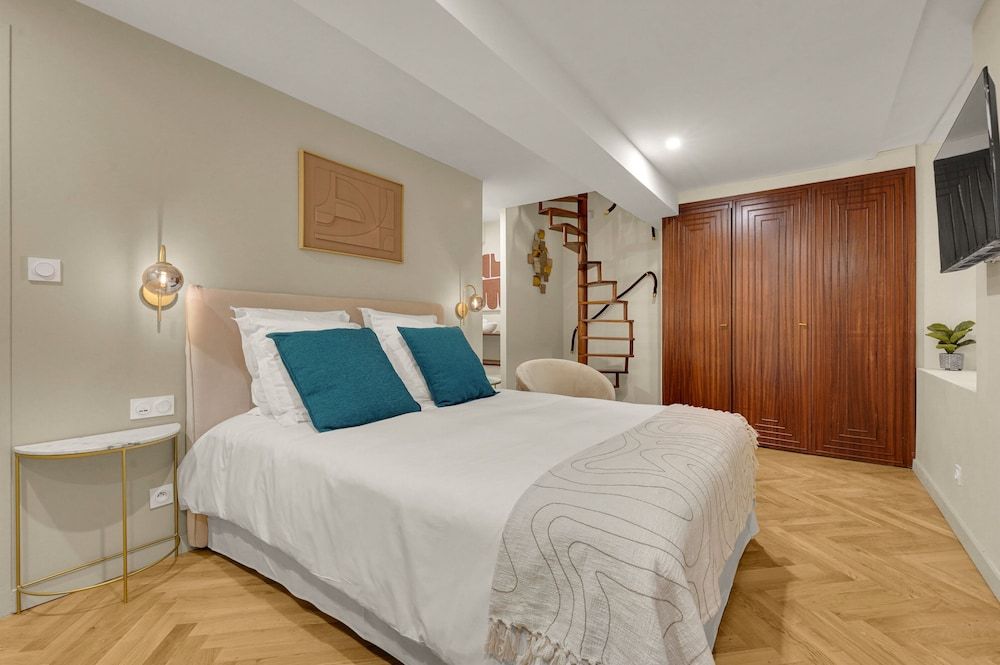 Executive Penthouse, 2 Bedrooms, Non Smoking, Courtyard View