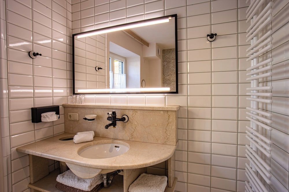 Gasthof Lend-Platzl Deluxe Room 8