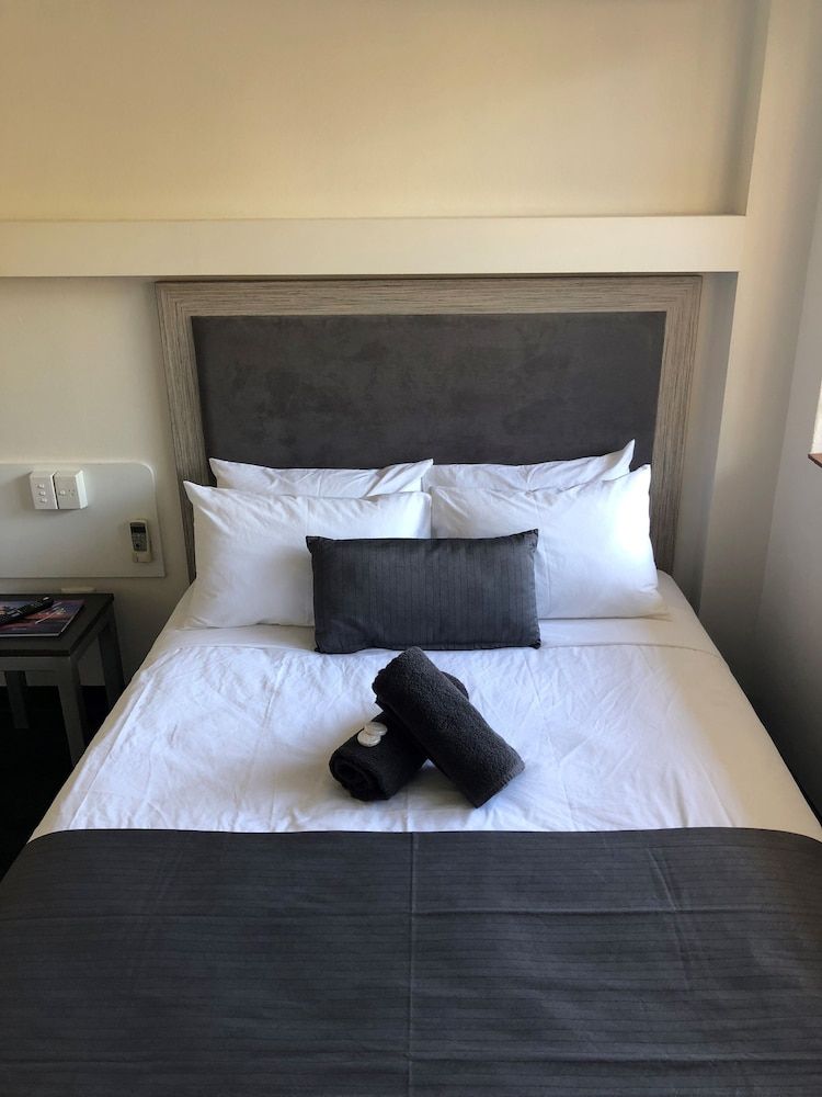 The Stuart Hotel-Motel Deluxe Double or Twin Room, Multiple Beds 2