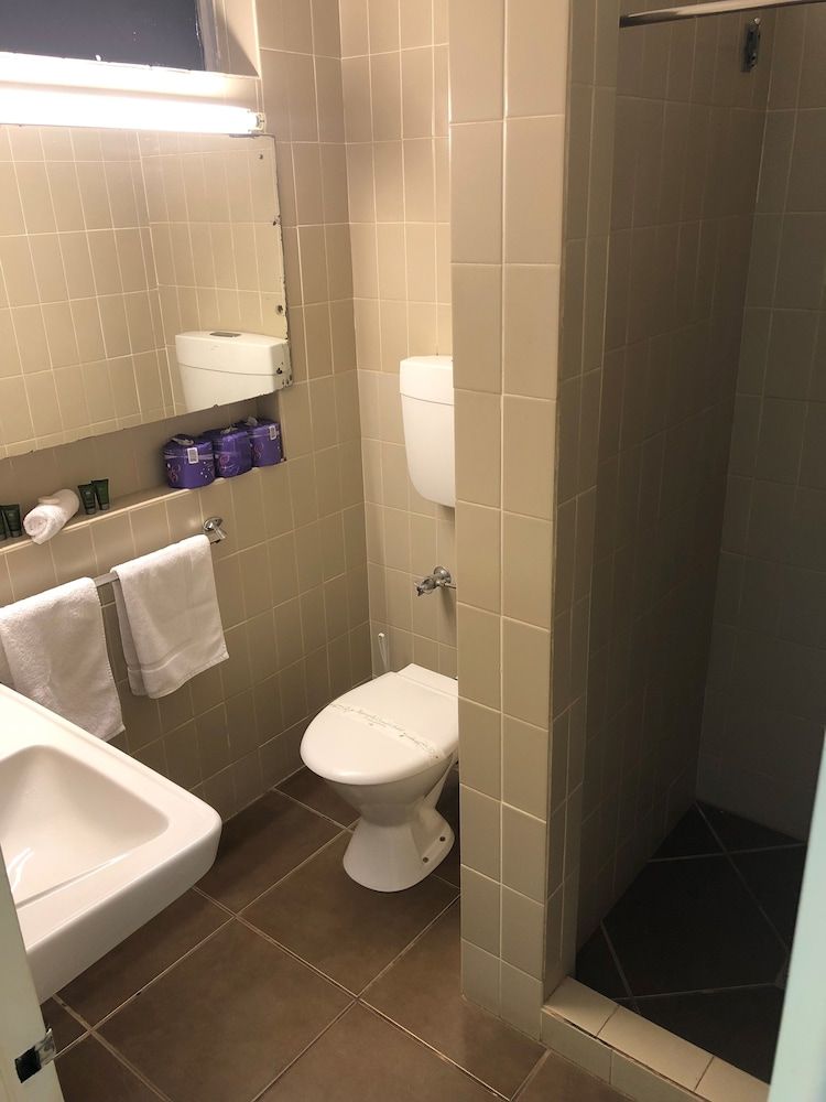 The Stuart Hotel-Motel Deluxe Double or Twin Room, Multiple Beds 6