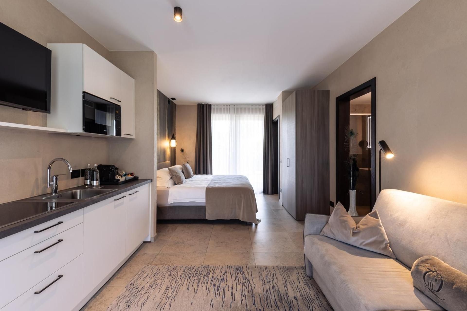 Double Room with Balcony - Dependence 